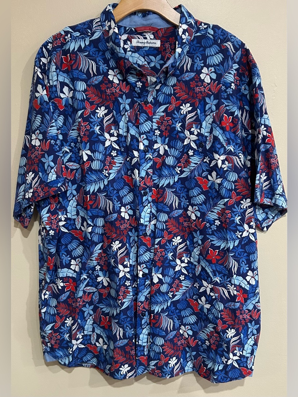 Tommy Bahama Floral Hawaiian Patriotic Button down Size XXL 4th of July